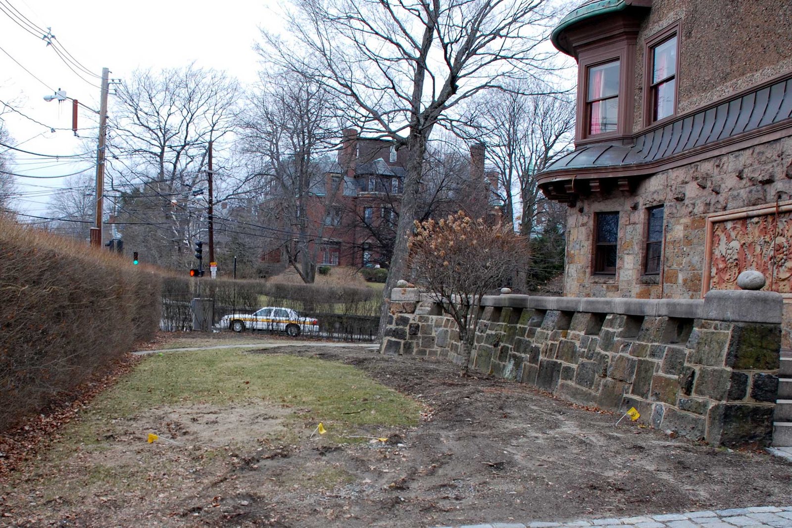 Brookline Brownstone side yard before garden renovation